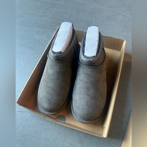 UGG CLASSIC ULTRA MINI